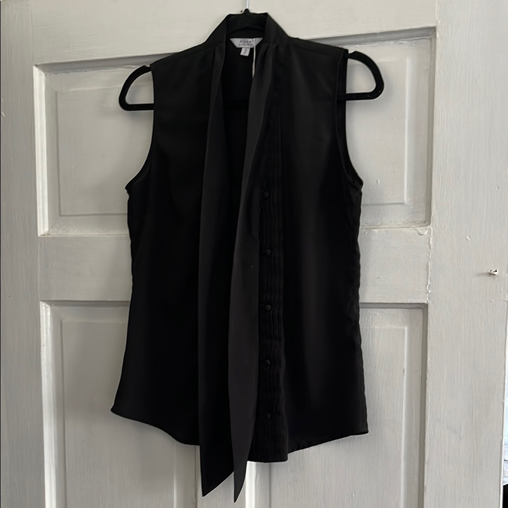 Alfred Sung Sleeveless Black Tie-Neck Blouse -